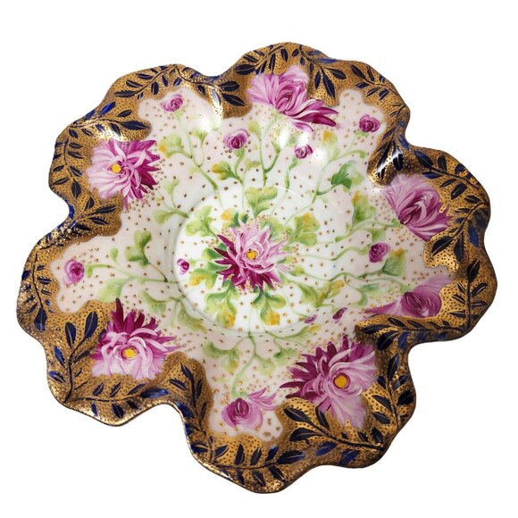 Antique 3 Footed Moriage Floral Nippon Hand Painted Nut Bowl w/Gold Leaf Detail - Picture 8 of 9